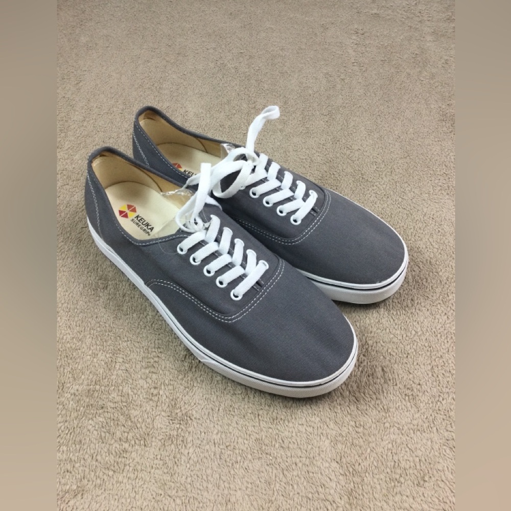 Mens gray and white Keuka suregrip shoes size 12